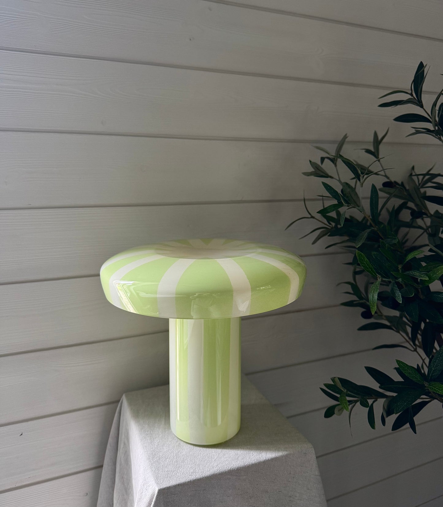 PORTABELLO Polka pear